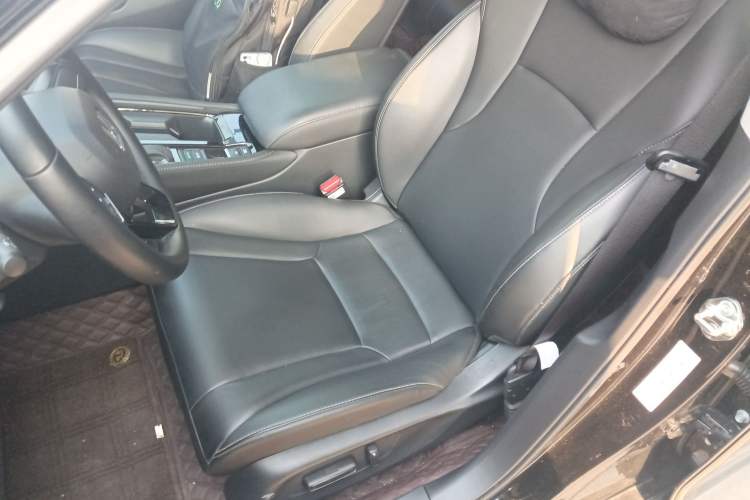 Used Honda Inspire 2023 260TURBO Elegant Edition Left Front Seat