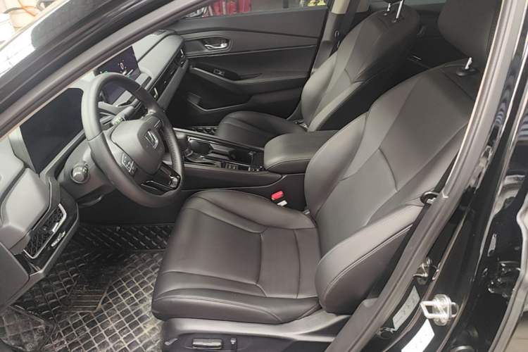 Used Honda Inspire 2023 260TURBO Elegant Edition Left Front Seat