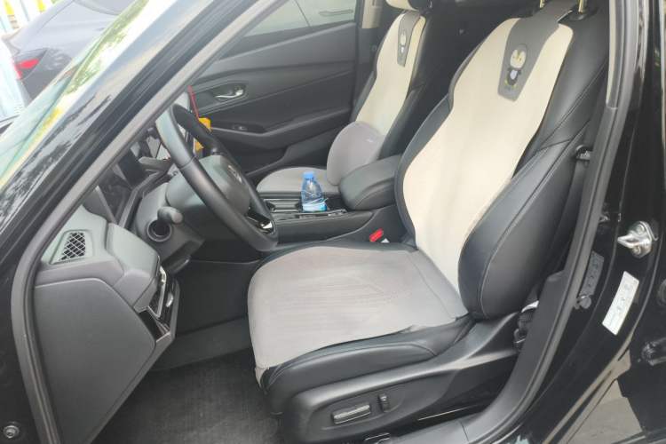 Used Honda Inspire 2023 260TURBO Deluxe Edition Left Front Seat
