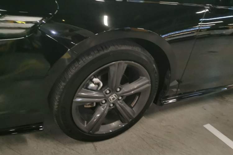 Used Honda Inspire 2023 260TURBO Deluxe Edition Left Front Wheel Hub