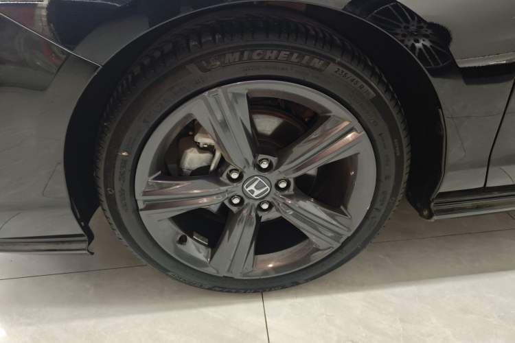 Used Honda Inspire 2023 260TURBO Deluxe Edition Left Front Wheel Hub