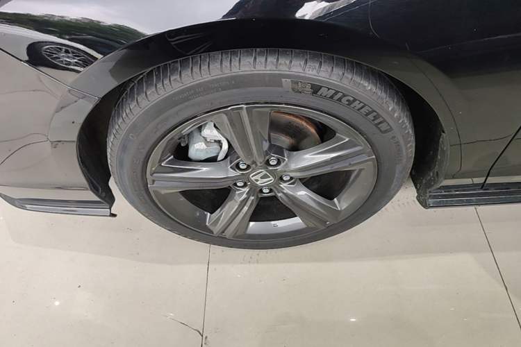 Used Honda Inspire 2023 260TURBO Deluxe Edition Left Front Wheel Hub