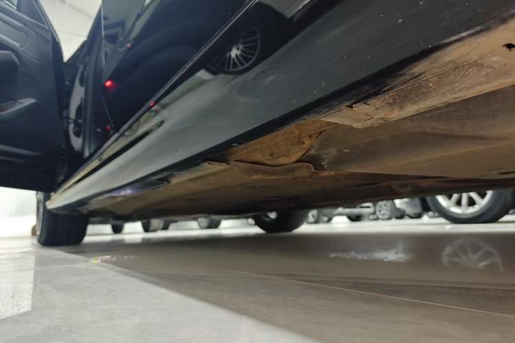 Used Honda Inspire 2023 260TURBO Deluxe Edition Left Side Sill