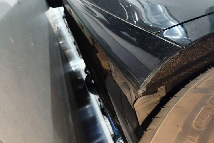 Used Honda Inspire 2023 260TURBO Deluxe Edition Left Side Sill