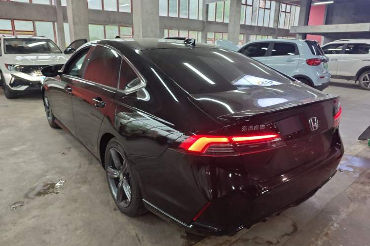 Used Honda Inspire 2023 260TURBO Deluxe Edition Rear Left 45 Deg