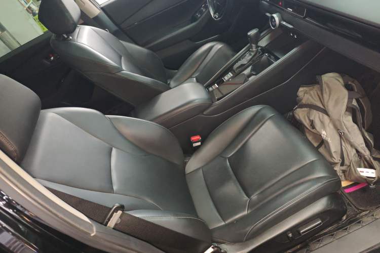 Used Honda Inspire 2023 260TURBO Deluxe Edition Right Front Seat