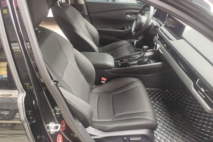 Used Honda Inspire 2023 260TURBO Elegant Edition Right Front Seat