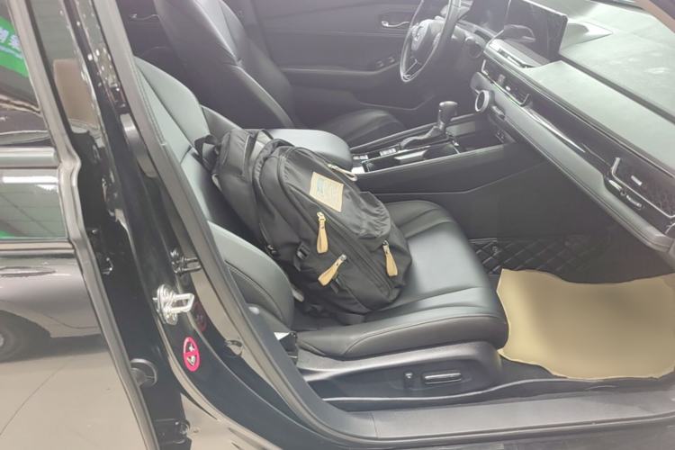 Used Honda Inspire 2023 260TURBO Deluxe Edition Right Front Seat