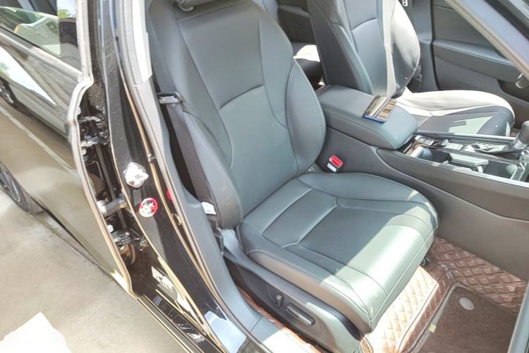 Used Honda Inspire 2023 260TURBO Elegant Edition Right Front Seat