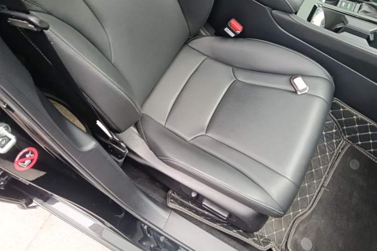 Used Honda Inspire 2023 260TURBO Elegant Edition Right Front Seat