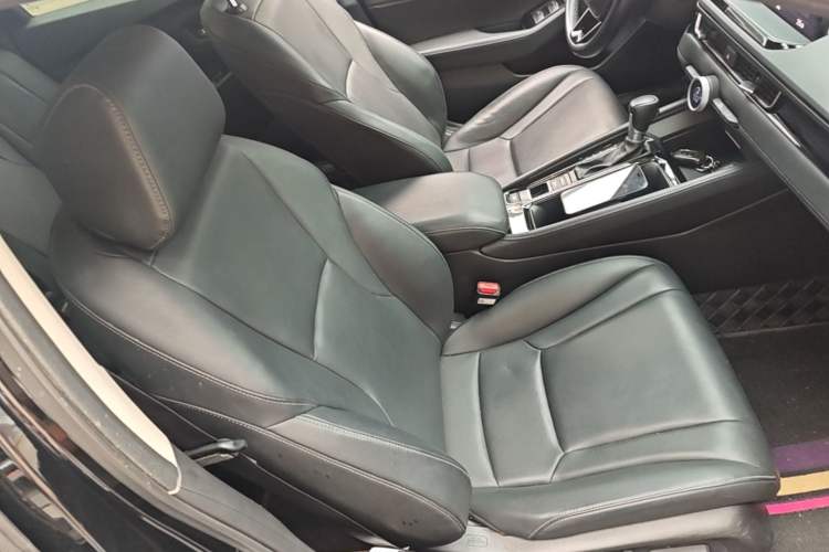 Used Honda Inspire 2023 260TURBO Deluxe Edition Right Front Seat