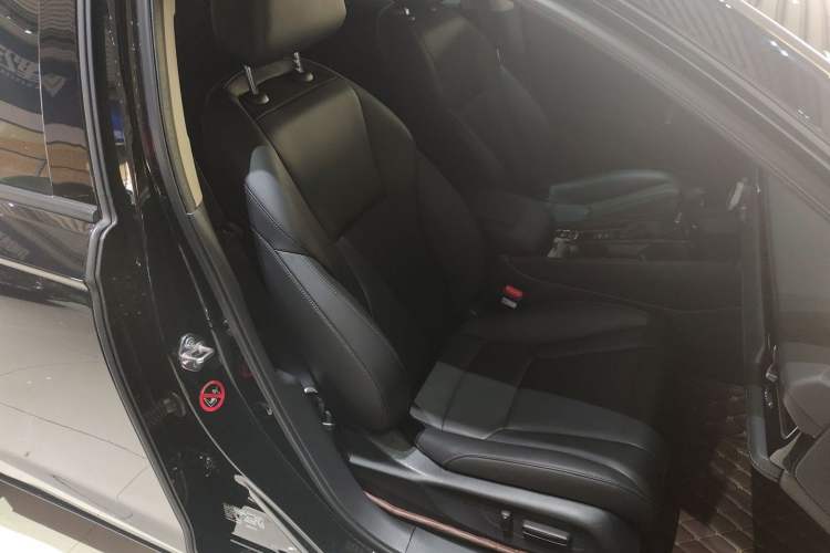 Used Honda Inspire 2023 260TURBO Elegant Edition Right Front Seat