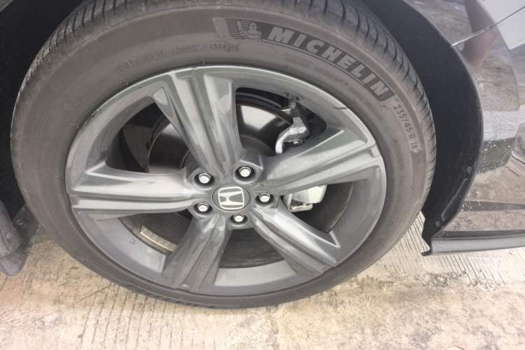 Used Honda Inspire 2023 260TURBO Deluxe Edition Right Front Wheel Hub