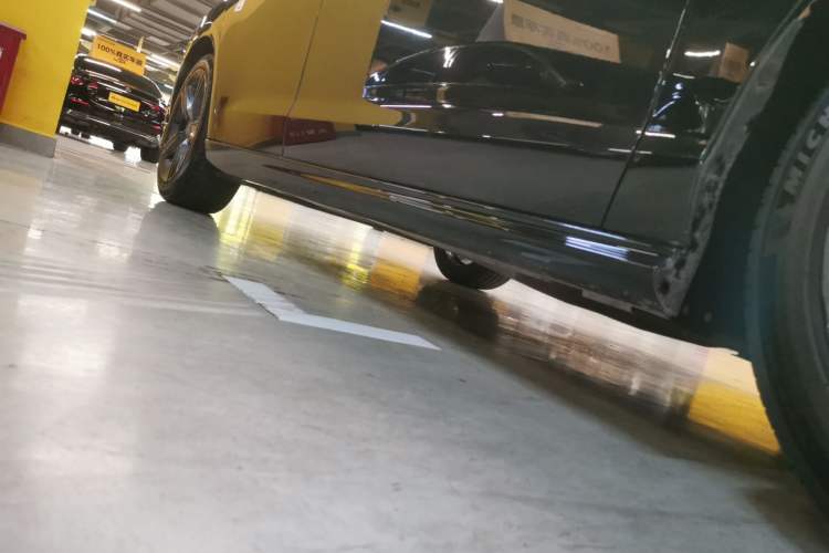 Used Honda Inspire 2023 260TURBO Deluxe Edition Right Side Sill