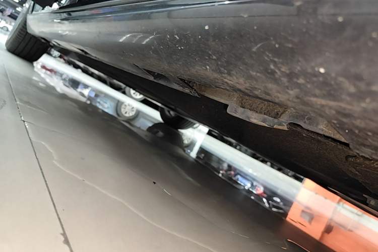 Used Honda Inspire 2023 260TURBO Elegant Edition Right Side Sill