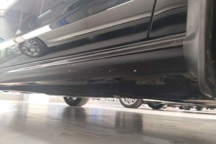 Used Honda Inspire 2023 260TURBO Elite Edition Right Side Sill