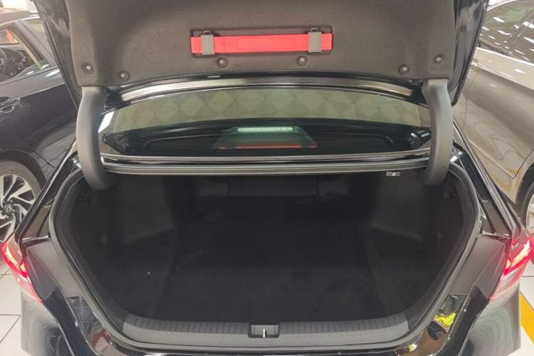 Used Honda Inspire 2023 260TURBO Deluxe Edition Trunk