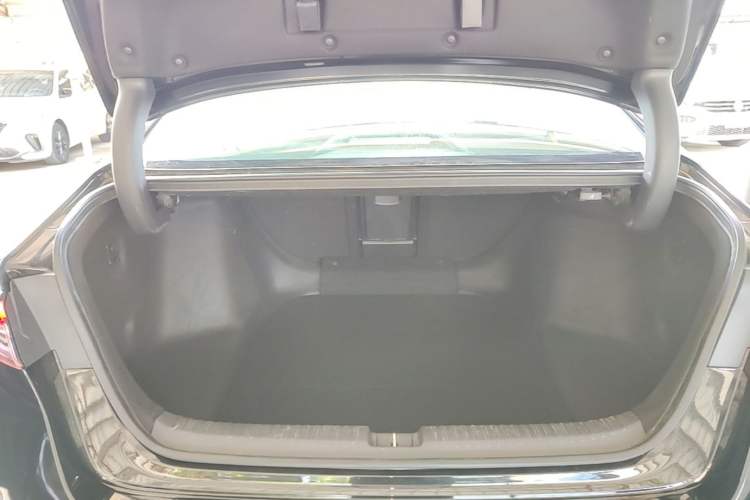Used Honda Inspire 2023 260TURBO Elegant Edition Trunk