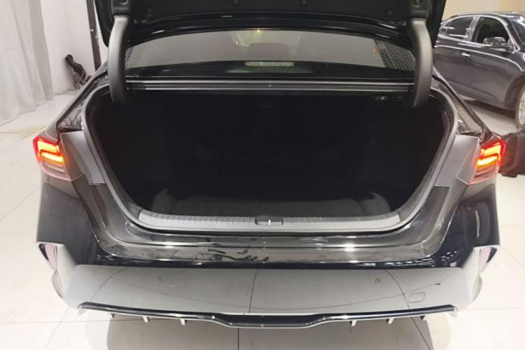 Used Honda Inspire 2023 260TURBO Elite Edition Trunk