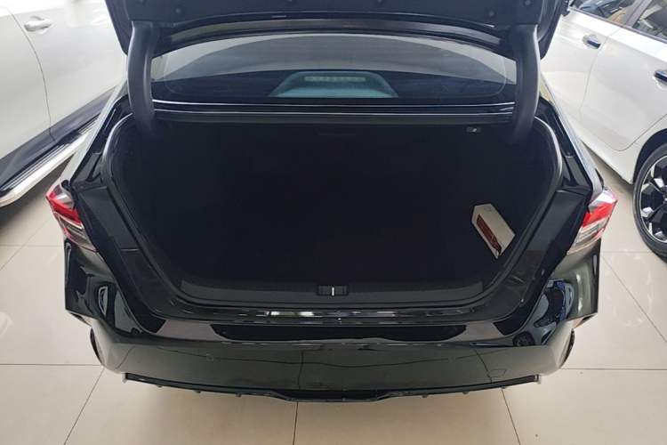 Used Honda Inspire 2023 260TURBO Elite Edition Trunk
