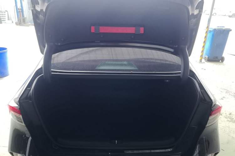 Used Honda Inspire 2023 260TURBO Deluxe Edition Trunk