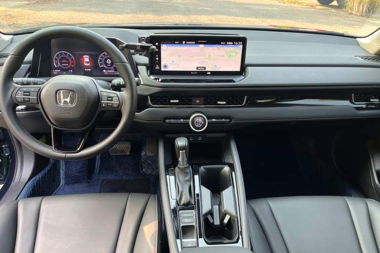Used Honda Inspire 2023 260TURBO Deluxe Edition Interior 1