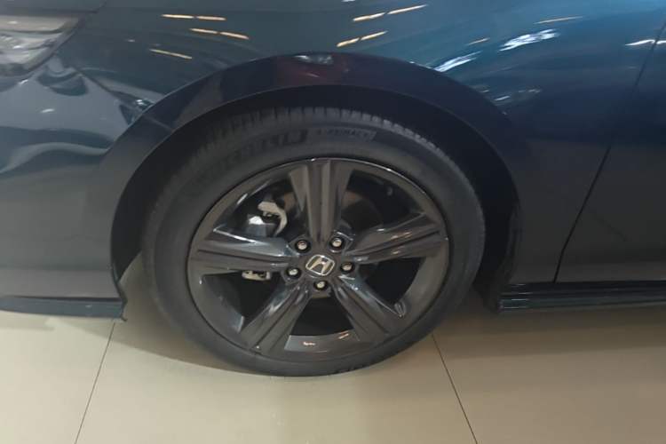 Used Honda Inspire 2023 260TURBO Deluxe Edition Left Front Wheel Hub