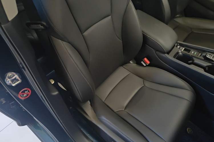 Used Honda Inspire 2023 260TURBO Deluxe Edition Right Front Seat