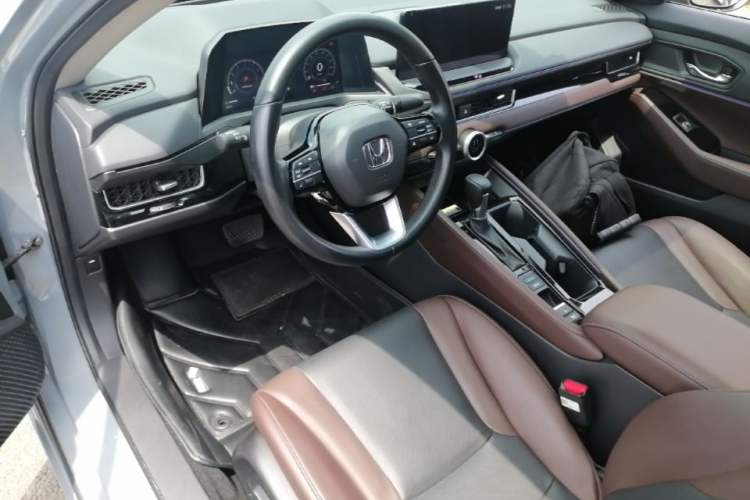 Used Honda Inspire 2023 260TURBO Elite Edition Center Console