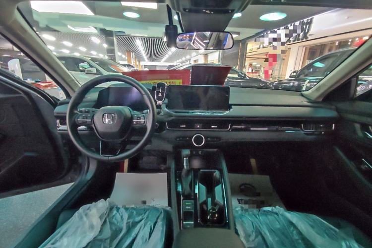 Used Honda Inspire 2023 260TURBO Deluxe Edition Center Console