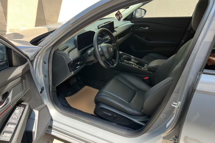 Used Honda Inspire 2023 260TURBO Deluxe Edition Interior 2