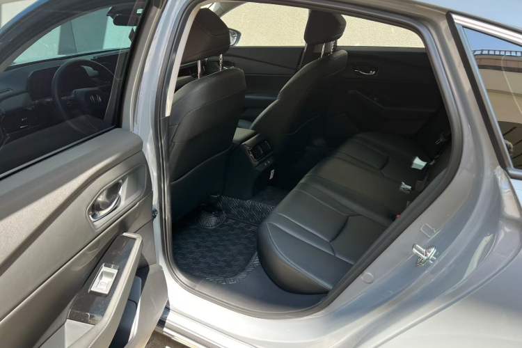 Used Honda Inspire 2023 260TURBO Deluxe Edition Interior 3