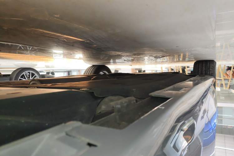 Used Honda Inspire 2023 260TURBO Deluxe Edition Left Side Sill