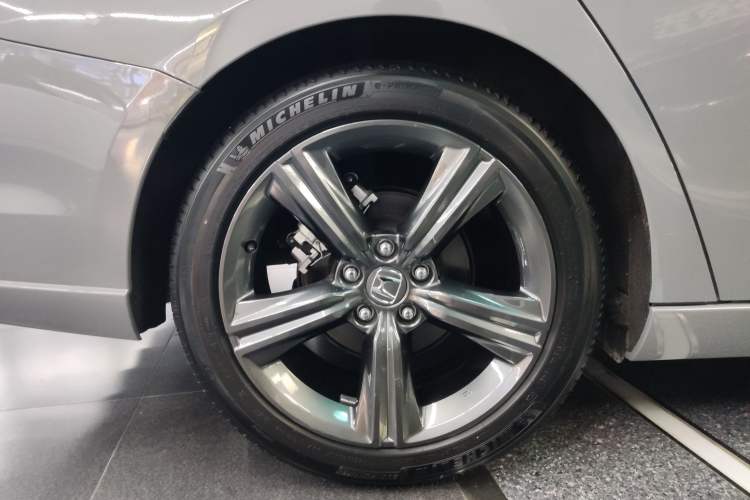 Used Honda Inspire 2023 260TURBO Deluxe Edition Right Rear Wheel Hub
