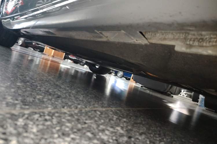Used Honda Inspire 2023 260TURBO Deluxe Edition Right Side Sill
