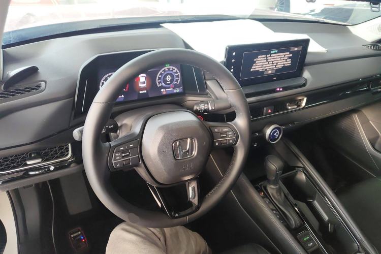 Used Honda Inspire 2023 260TURBO Deluxe Edition Center Console