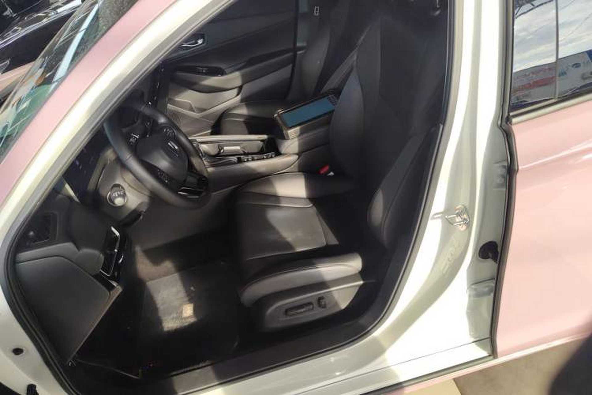 Used Honda Inspire 2023 260TURBO Deluxe Edition Left Front Seat