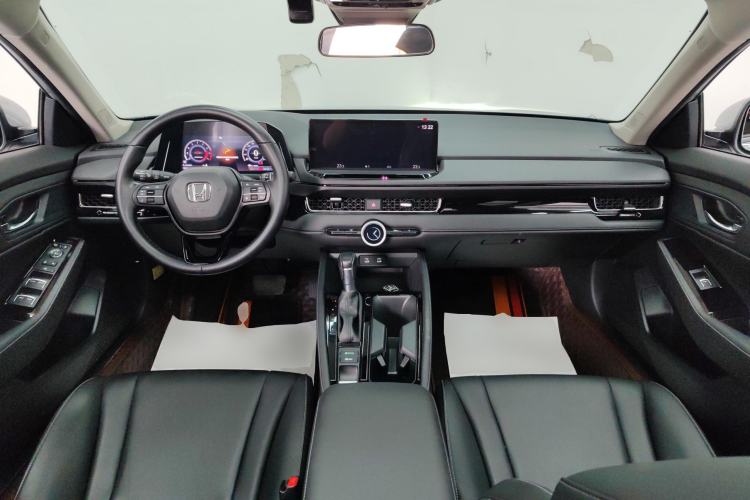 Used Honda Inspire 2023 260TURBO Deluxe Edition Center Console