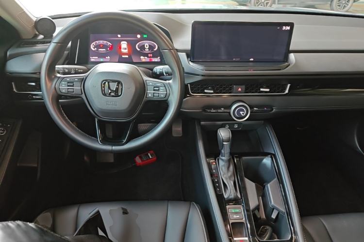 Used Honda Inspire 2023 260TURBO Deluxe Edition Center Console