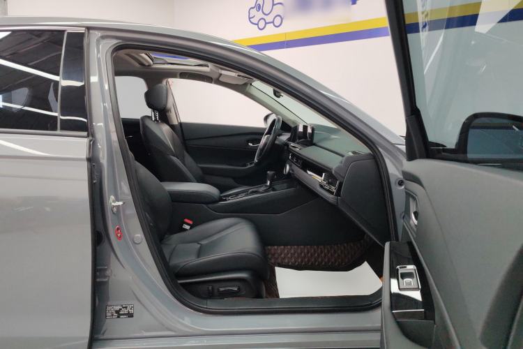 Used Honda Inspire 2023 260TURBO Deluxe Edition Right Front Seat