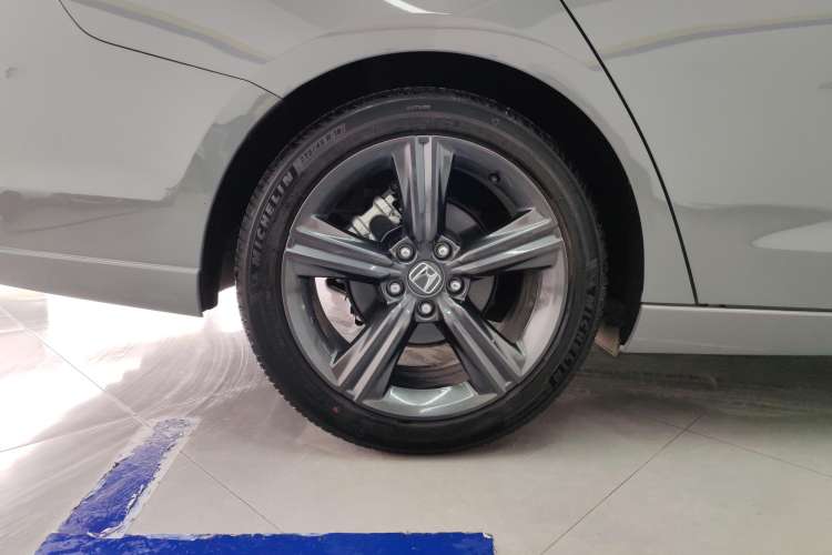 Used Honda Inspire 2023 260TURBO Deluxe Edition Right Front Wheel Hub