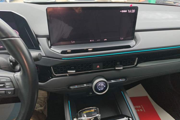 Used Honda Inspire 2023 260TURBO Deluxe Edition Audio And AC Panel