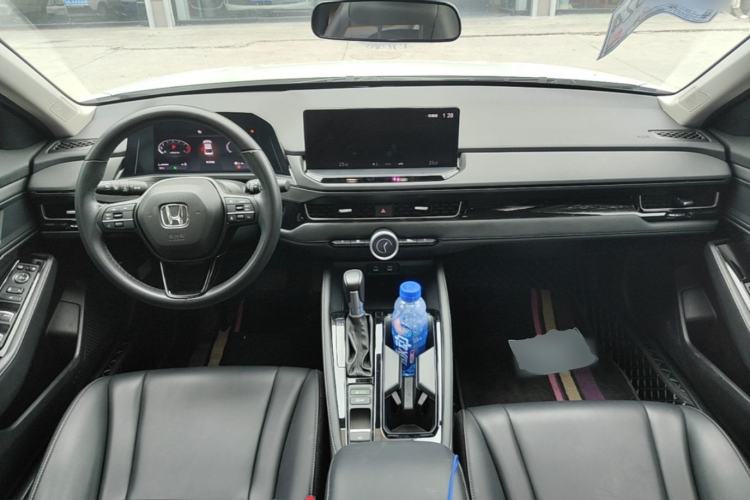 Used Honda Inspire 2023 260TURBO Deluxe Edition Center Console