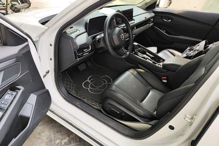 Used Honda Inspire 2023 260TURBO Deluxe Edition Driver Seat