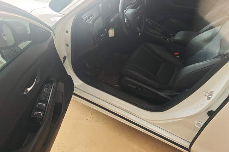 Used Honda Inspire 2023 260TURBO Deluxe Edition Driver Seat