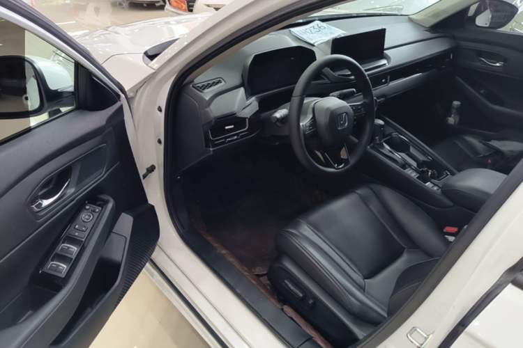 Used Honda Inspire 2023 260TURBO Deluxe Edition Driver Seat