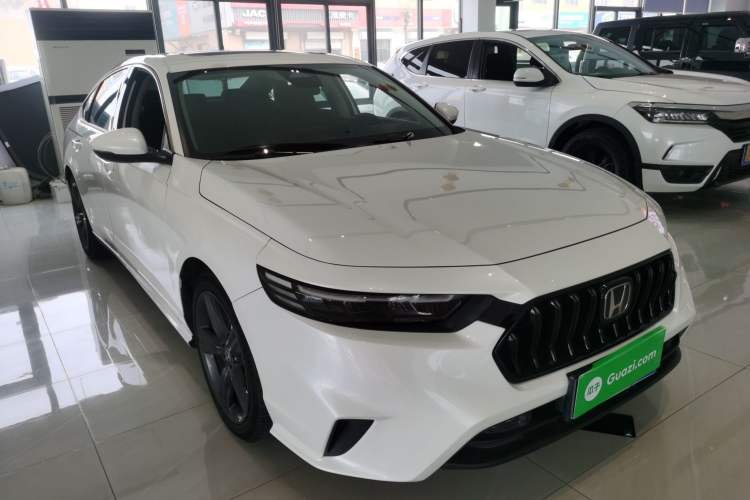 Used Honda Inspire 2023 260TURBO Deluxe Edition Front Right 45 Deg
