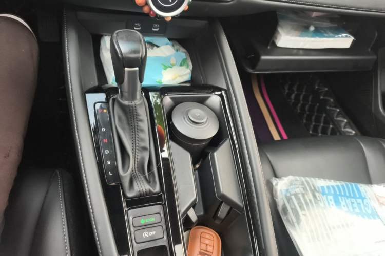 Used Honda Inspire 2023 260TURBO Deluxe Edition Gear Lever