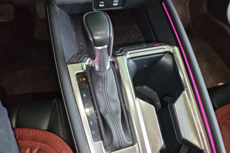 Used Honda Inspire 2023 260TURBO Elegant Edition Gear Lever