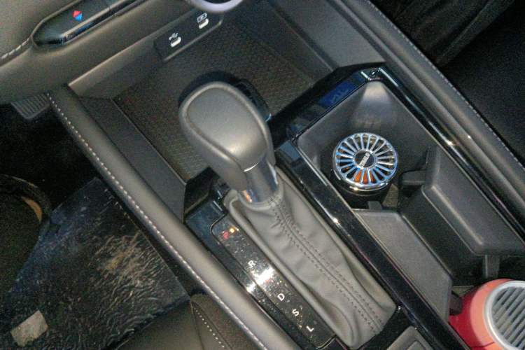 Used Honda Inspire 2023 260TURBO Deluxe Edition Gear Lever